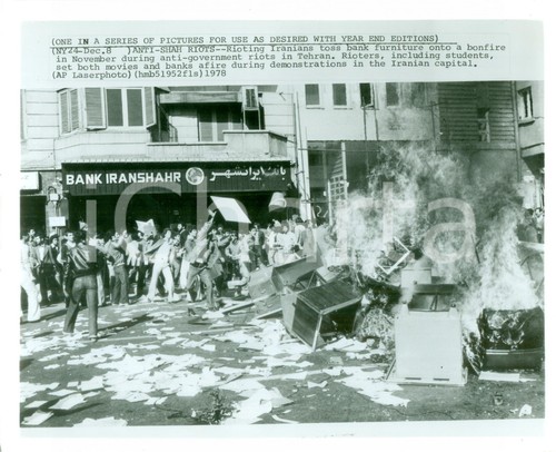 1978 tehran rebels burn - (iran),